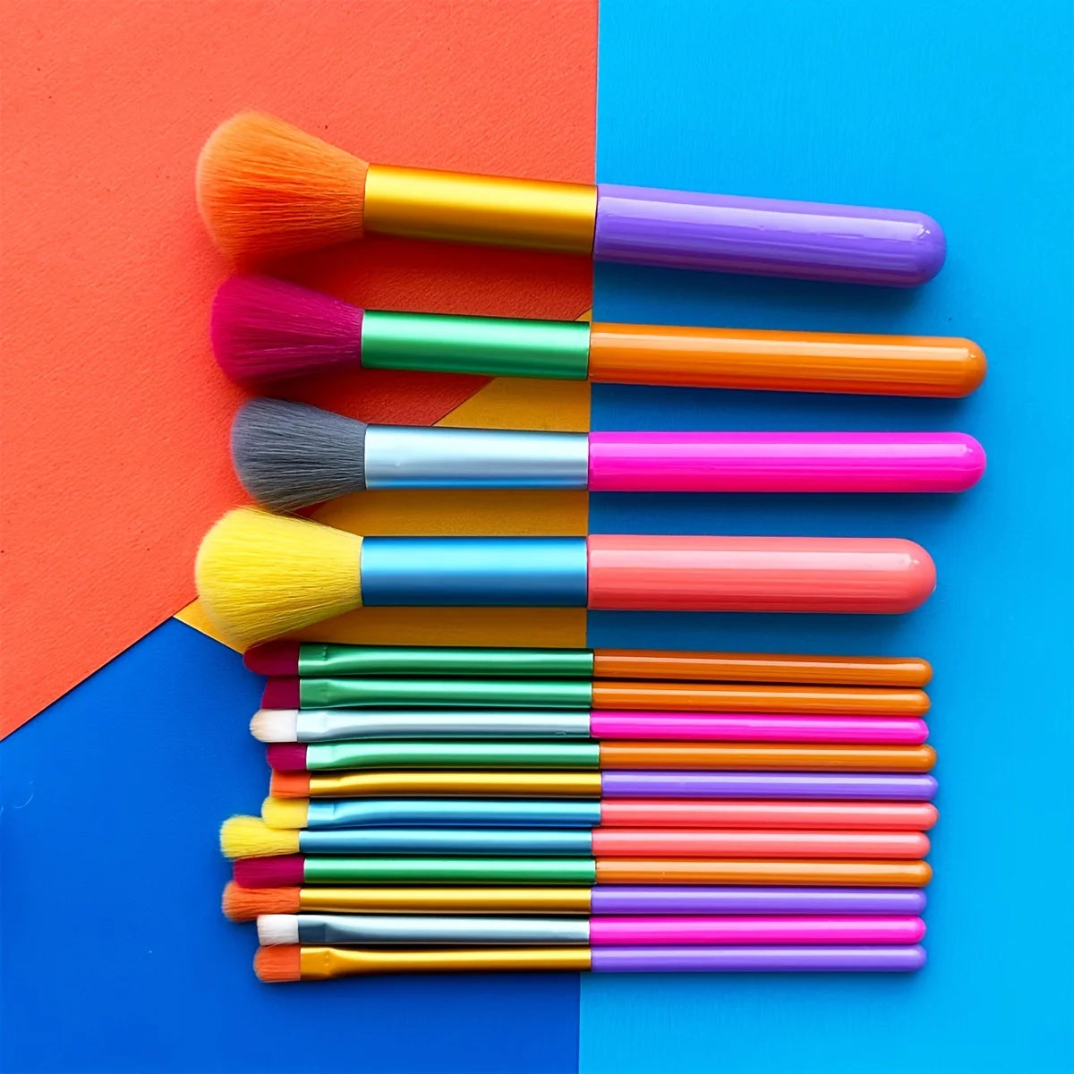 Makeup Brushes 15Pcs Colourful Makeup Brush Set Foundation Contour Blush Concealers Eye Shadow Blending Make Up Brush Kit